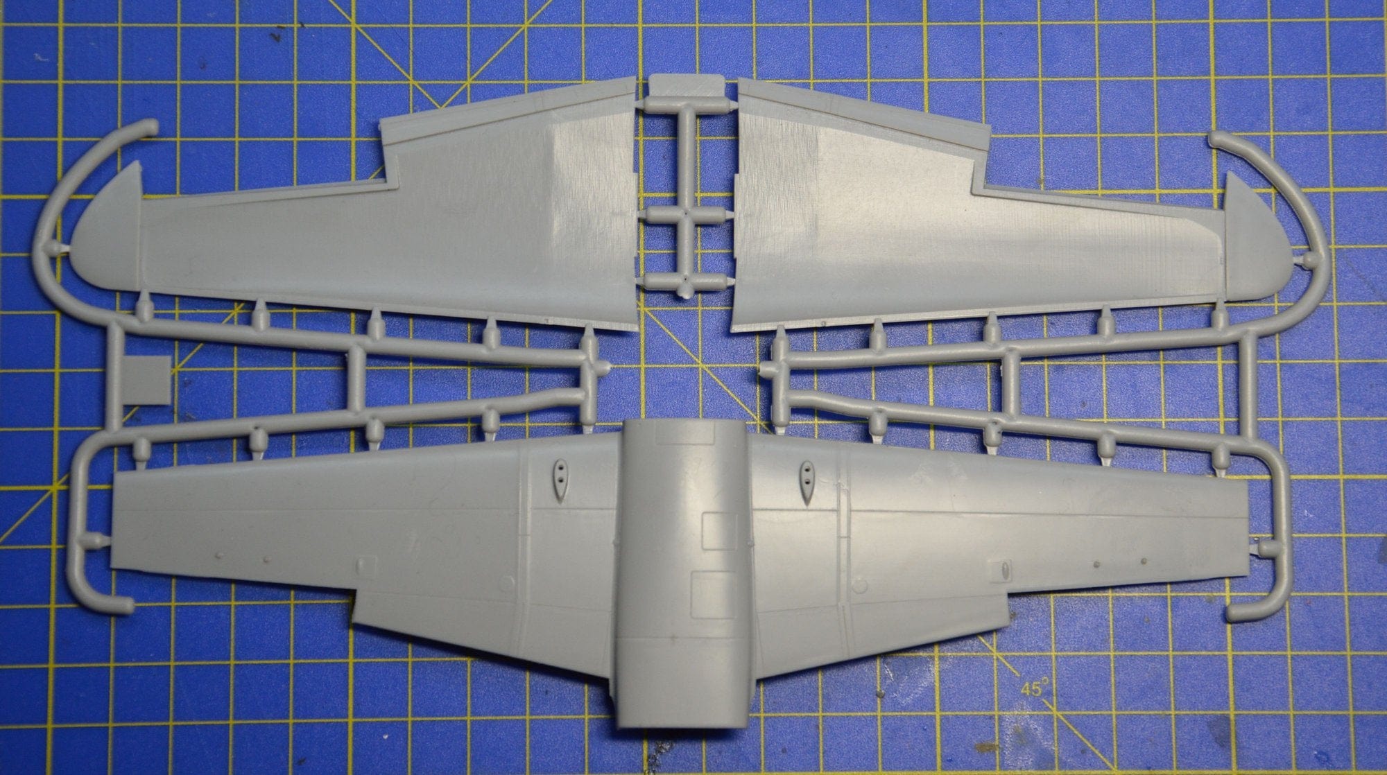 Dora Wings - 48030 - Caudron C.635 Simoun - sprue