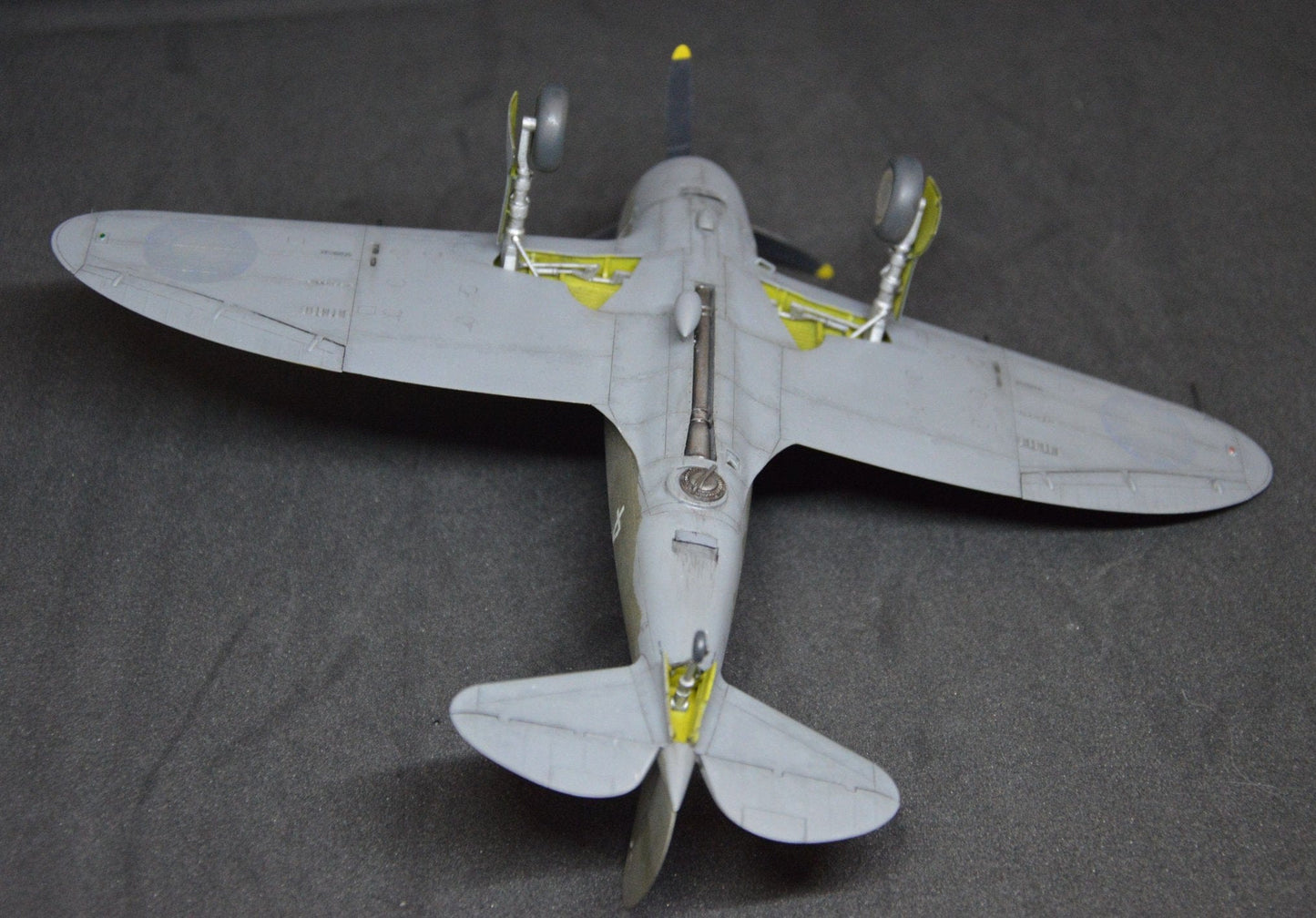 708 - Dora Wings - 48026 - Gee Bee (early) - painted model
