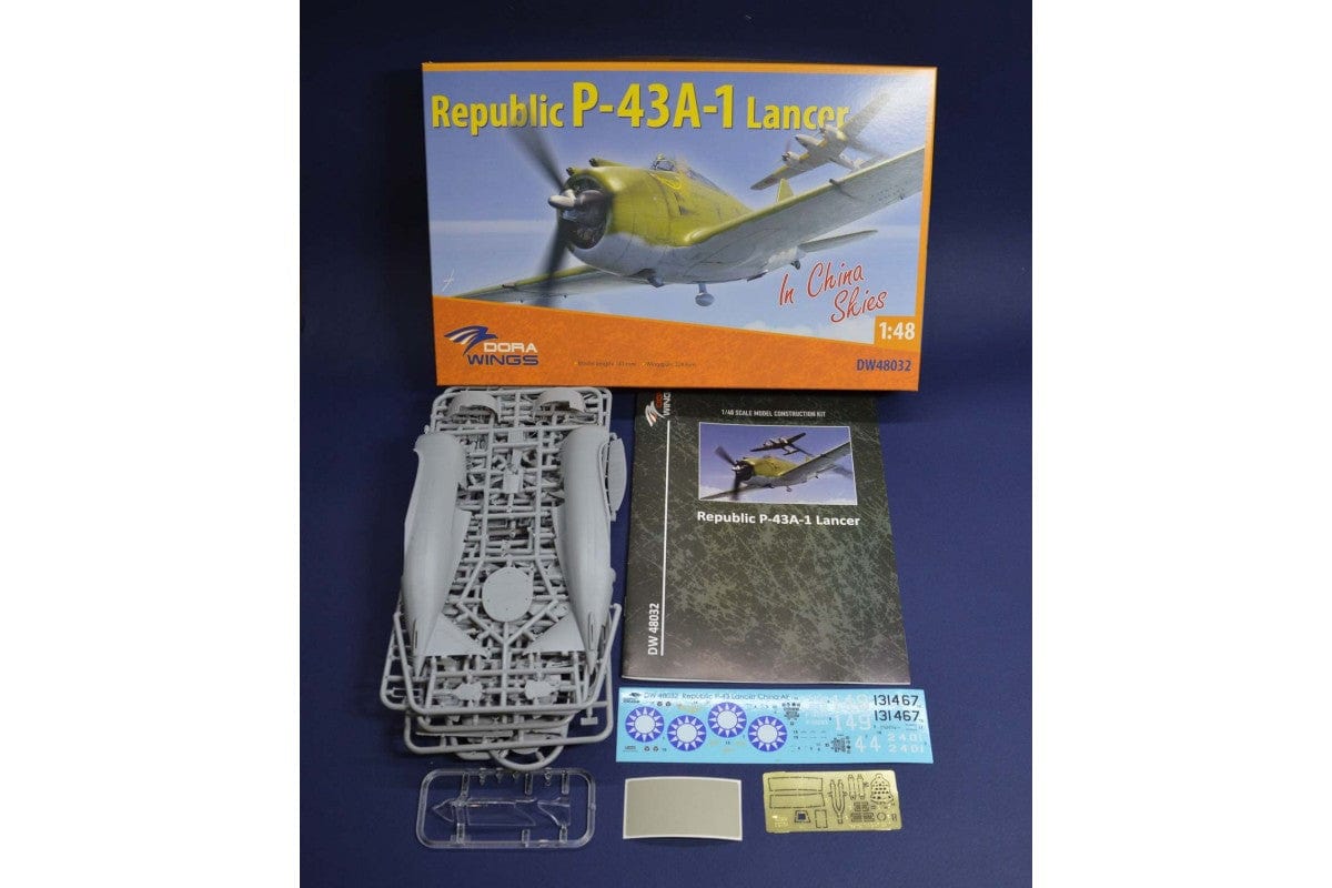 100 - Dora Wings - 48024 - Lockheed Vega 5B/C - box contents