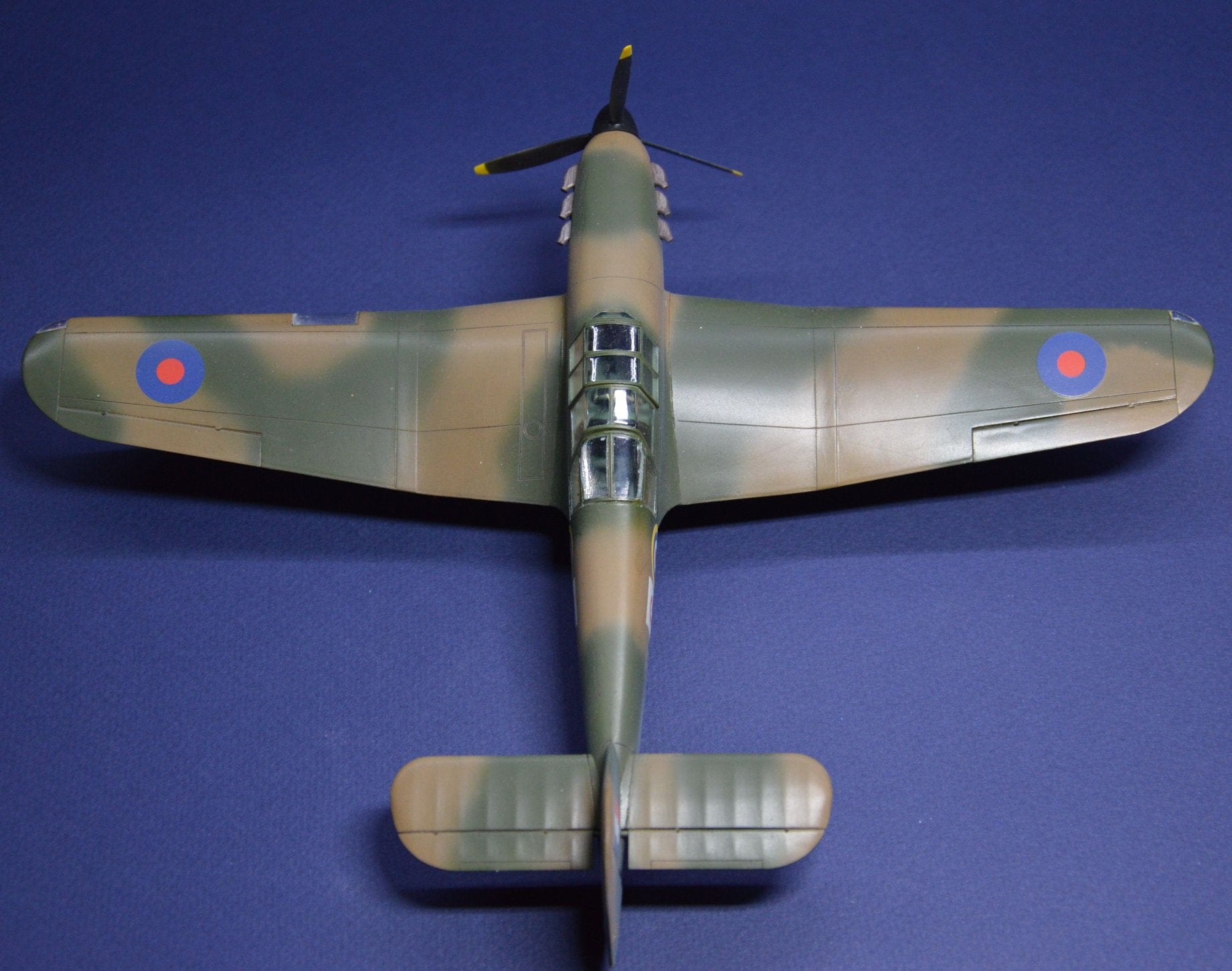 Dora Wings - 48007 - Bell P-63C Kingcobra Racer - painted model