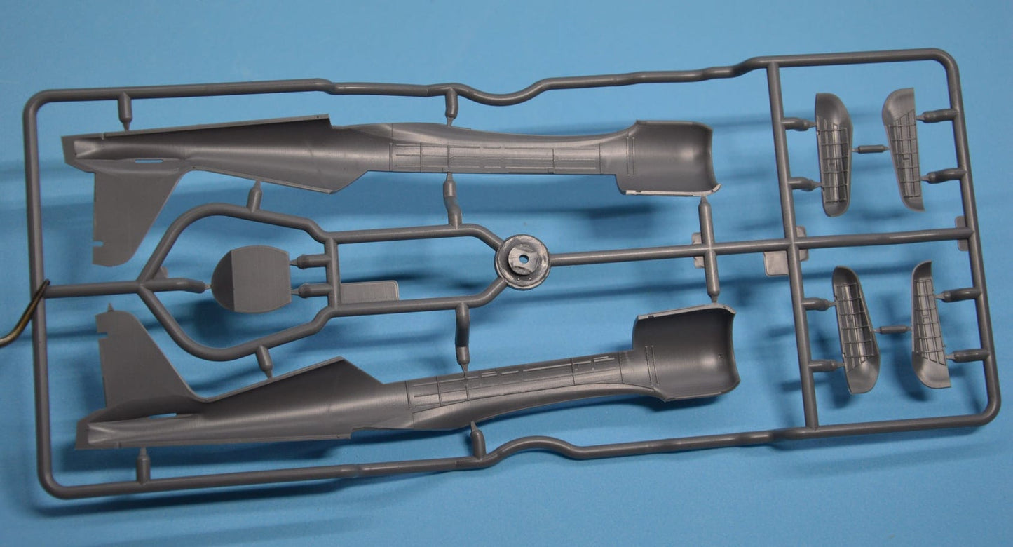 203 - Dora Wings - 48030 - Caudron C.635 Simoun - sprue