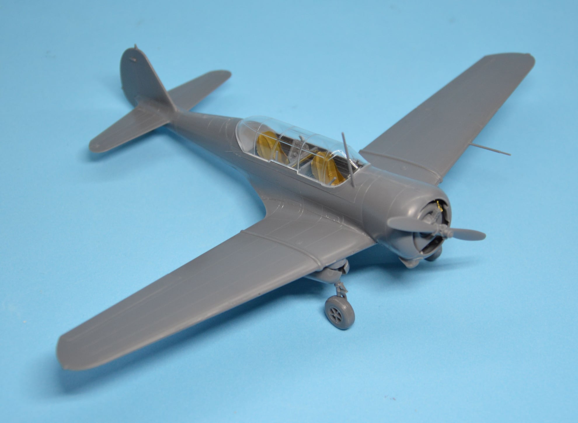 Dora Wings - 48041 - Curtiss-Wright SNC-1 Falcon - unpainted model