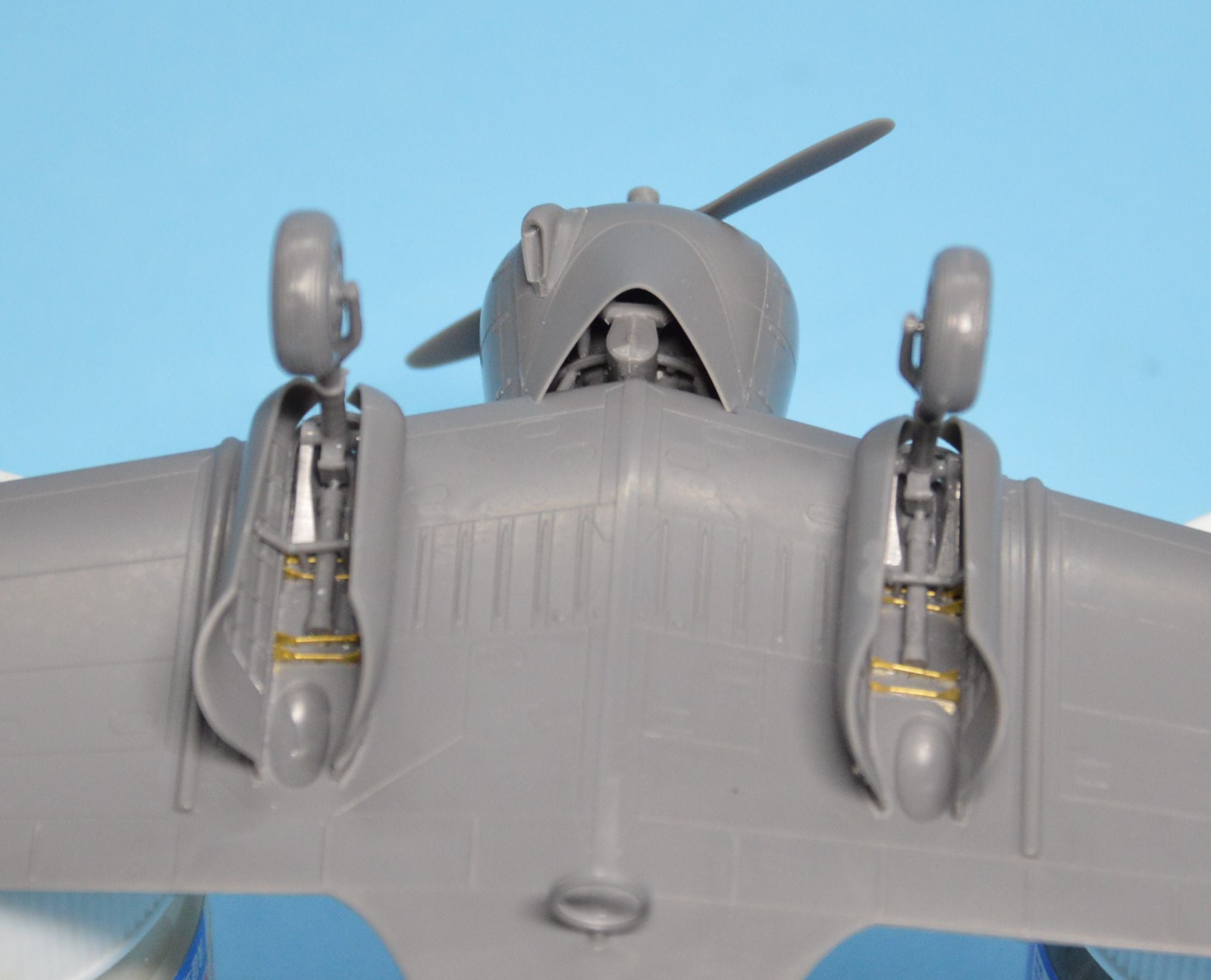 Dora Wings - 48041 - Curtiss-Wright SNC-1 Falcon - unpainted model