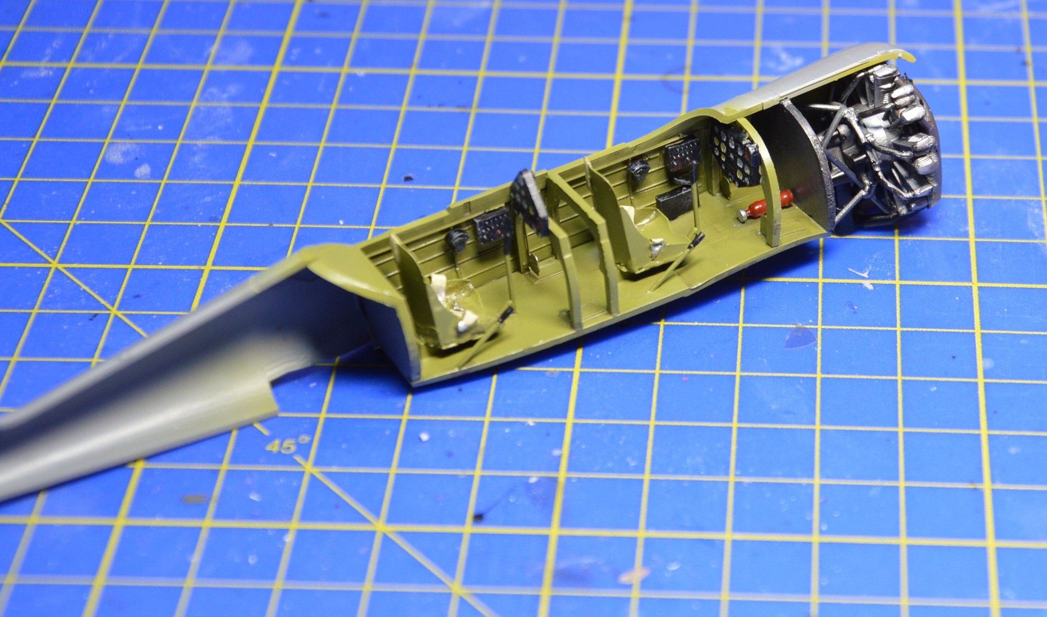Dora Wings - 48041 - Curtiss-Wright SNC-1 Falcon - painted model