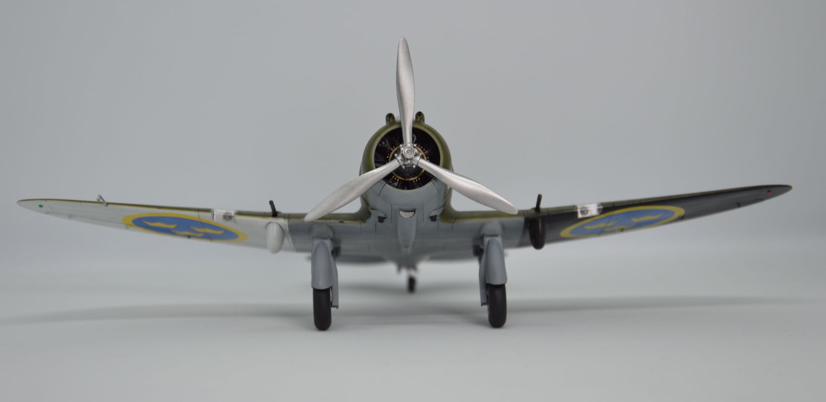 Dora Wings - 48042 - Seversky J 9 - painted model