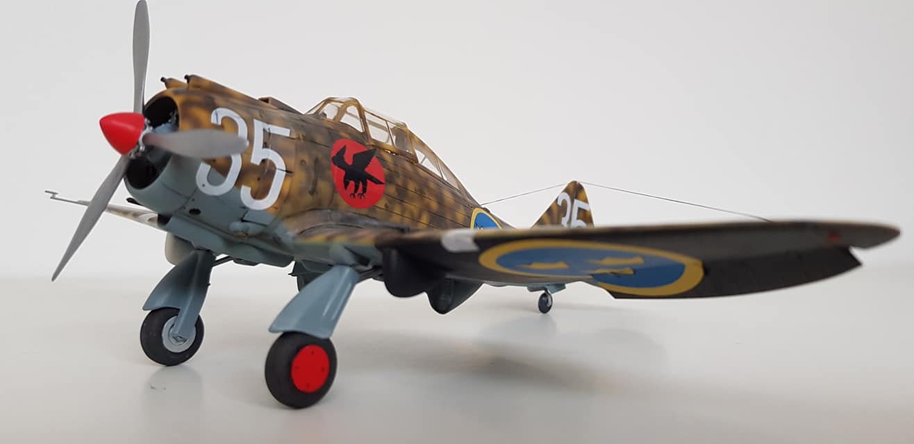Dora Wings - 48042 - Seversky J 9 - painted model