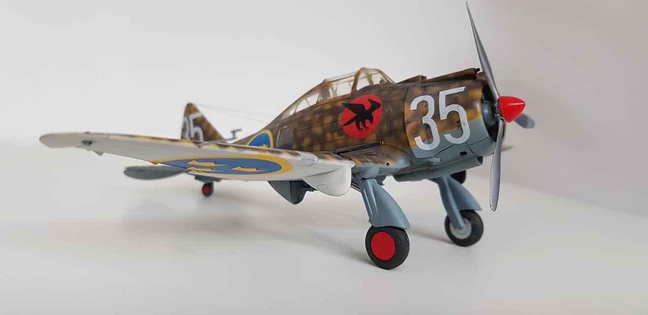 Dora Wings - 48042 - Seversky J 9 - painted model