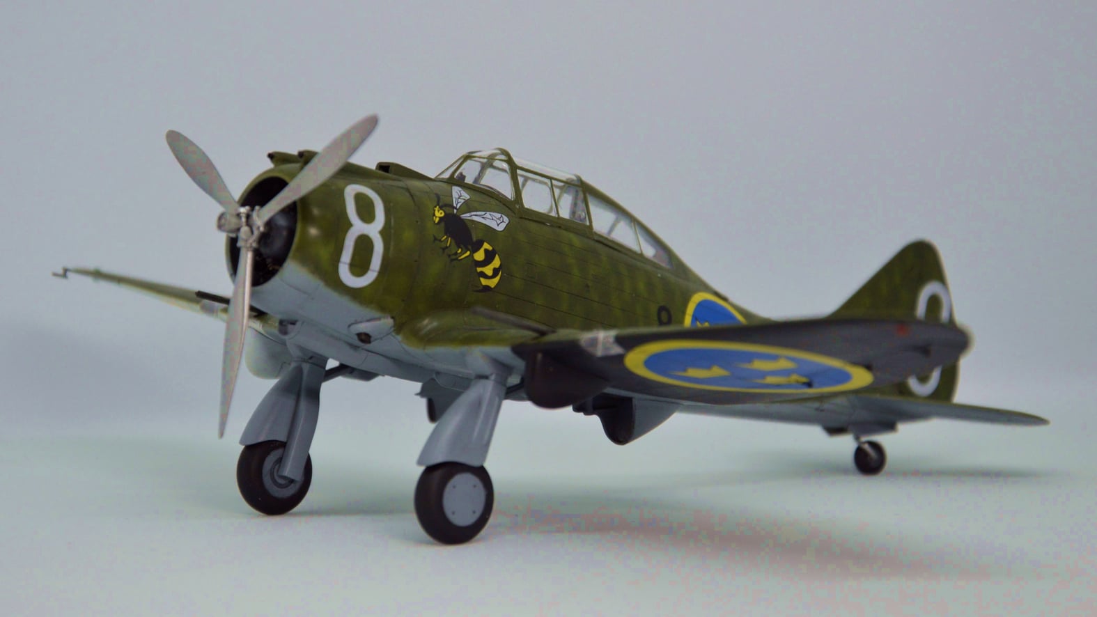 Dora Wings - 48042 - Seversky J 9 - painted model