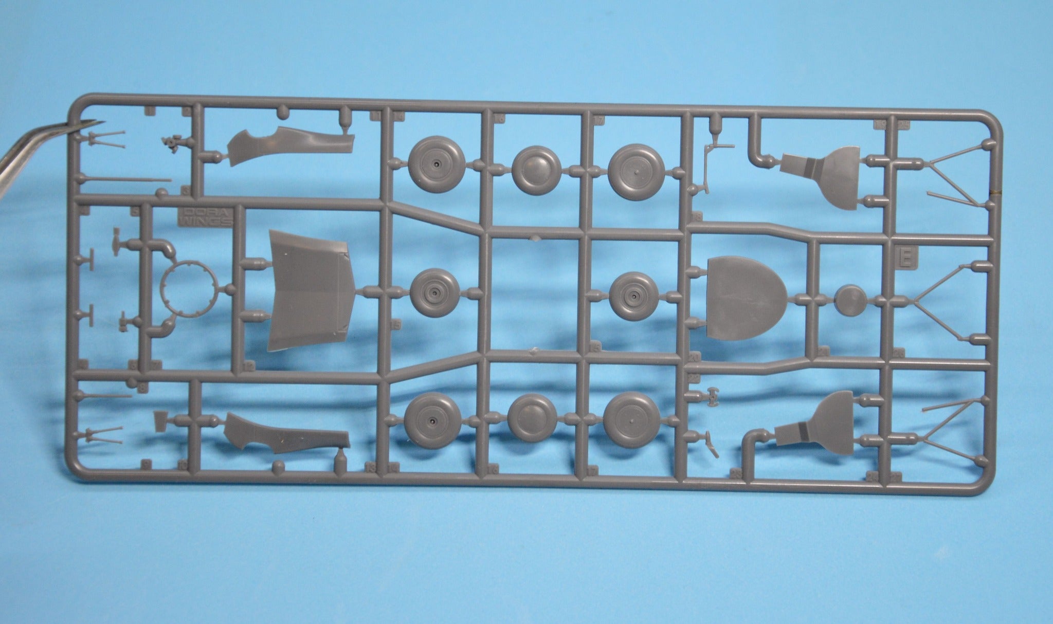 Dora Wings - 48046 - Curtiss-Wright CW-21B - sprue