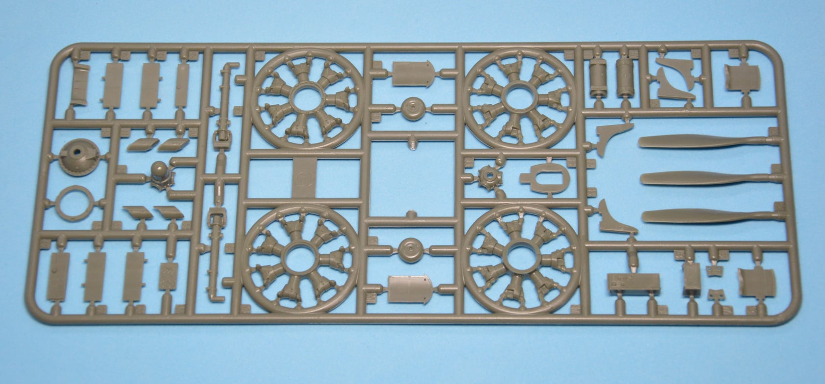 Dora Wings - 48049 - Curtiss-Wright CW-21A - sprue