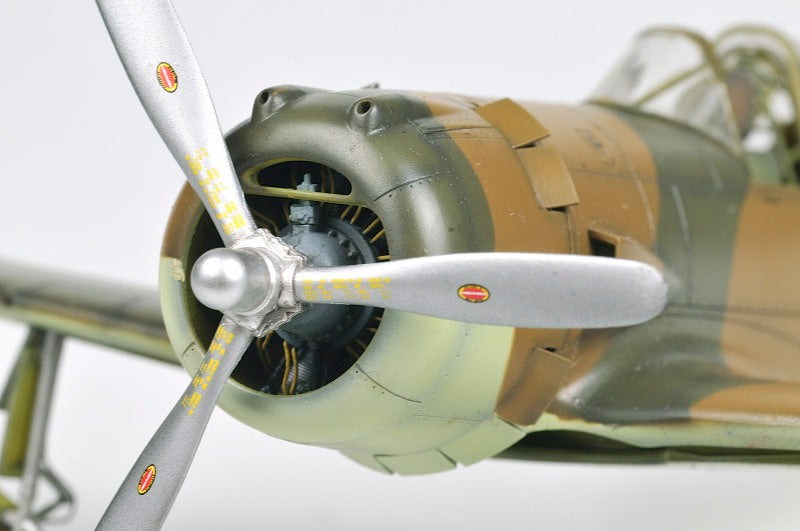 Dora Wings - 48050 - Vultee Vanguard Mk I / J 10 Vanguard - painted model