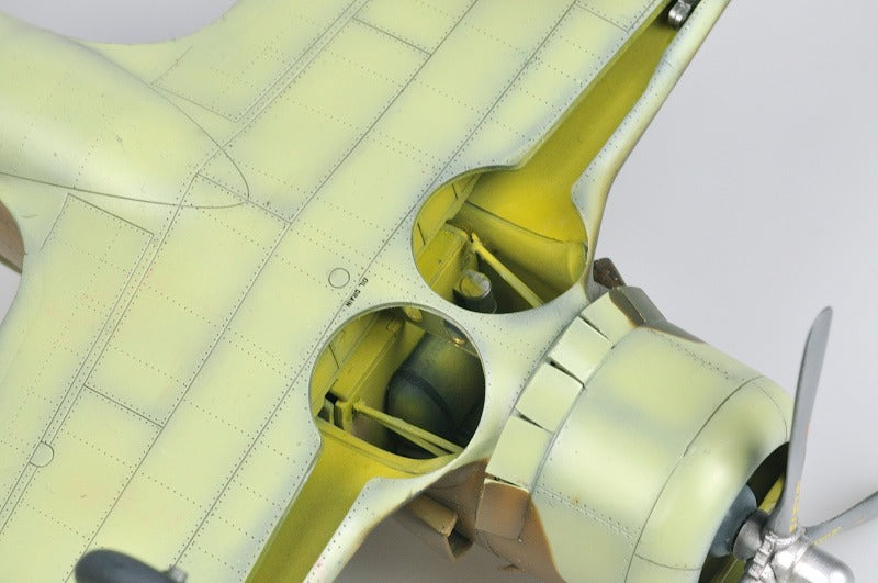 Dora Wings - 48050 - Vultee Vanguard Mk I / J 10 Vanguard - painted model