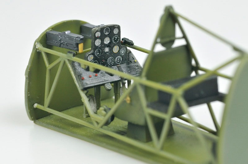 Dora Wings - 48050 - Vultee Vanguard Mk I / J 10 Vanguard - painted model