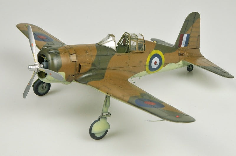 Dora Wings - 48050 - Vultee Vanguard Mk I / J 10 Vanguard - painted model