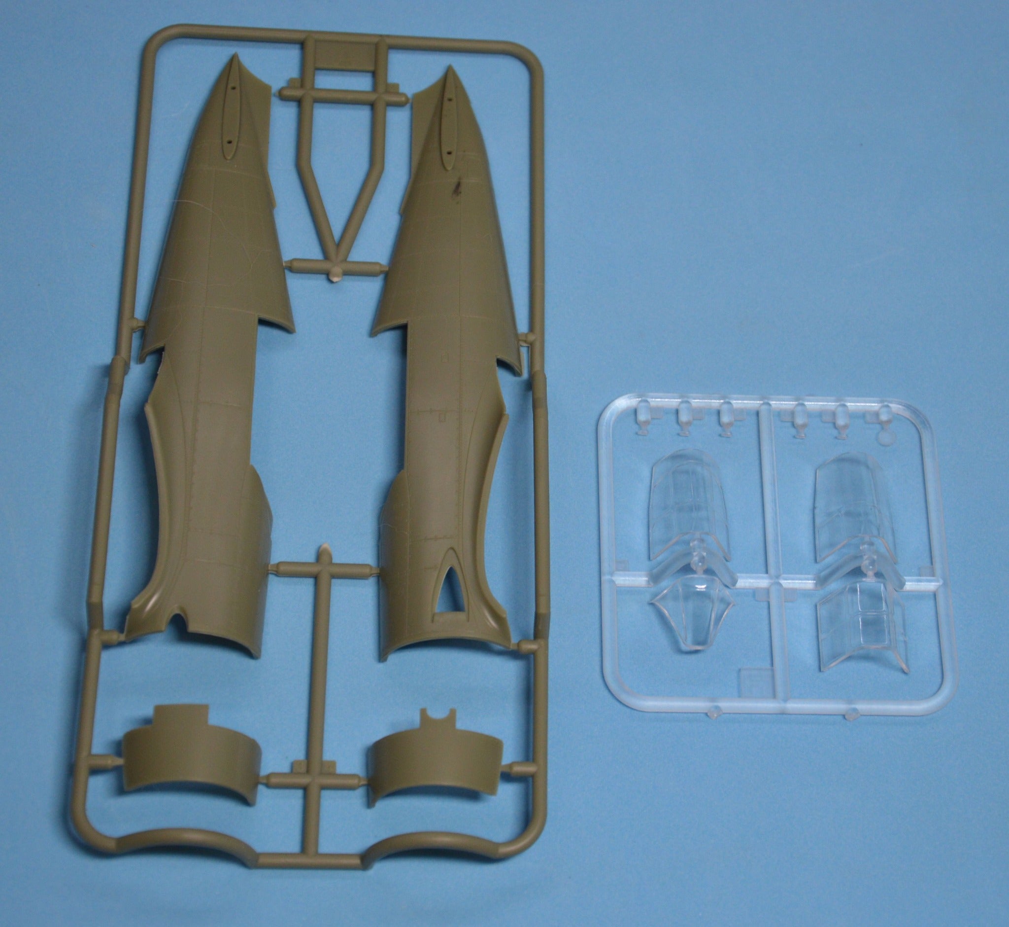 Dora Wings - 48050 - Vultee Vanguard Mk I / J 10 Vanguard - sprue