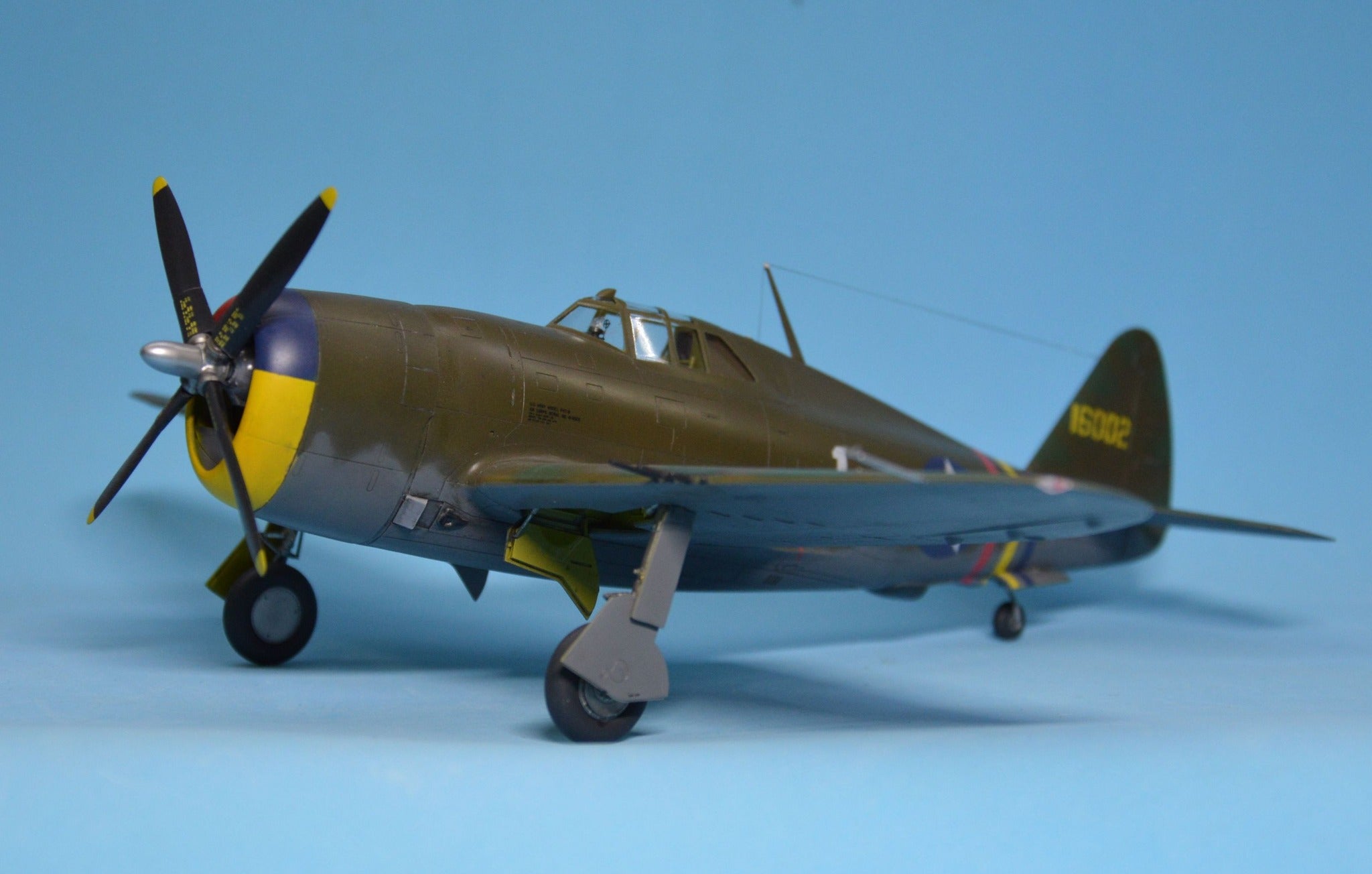 Dora Wings - 48051 - Republic P-47B Thunderbolt - painted model
