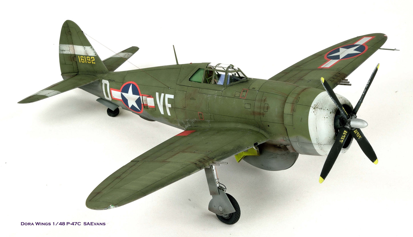 705 - Dora Wings - 48055 - Republic P-47C-2 Thunderbolt - painted model