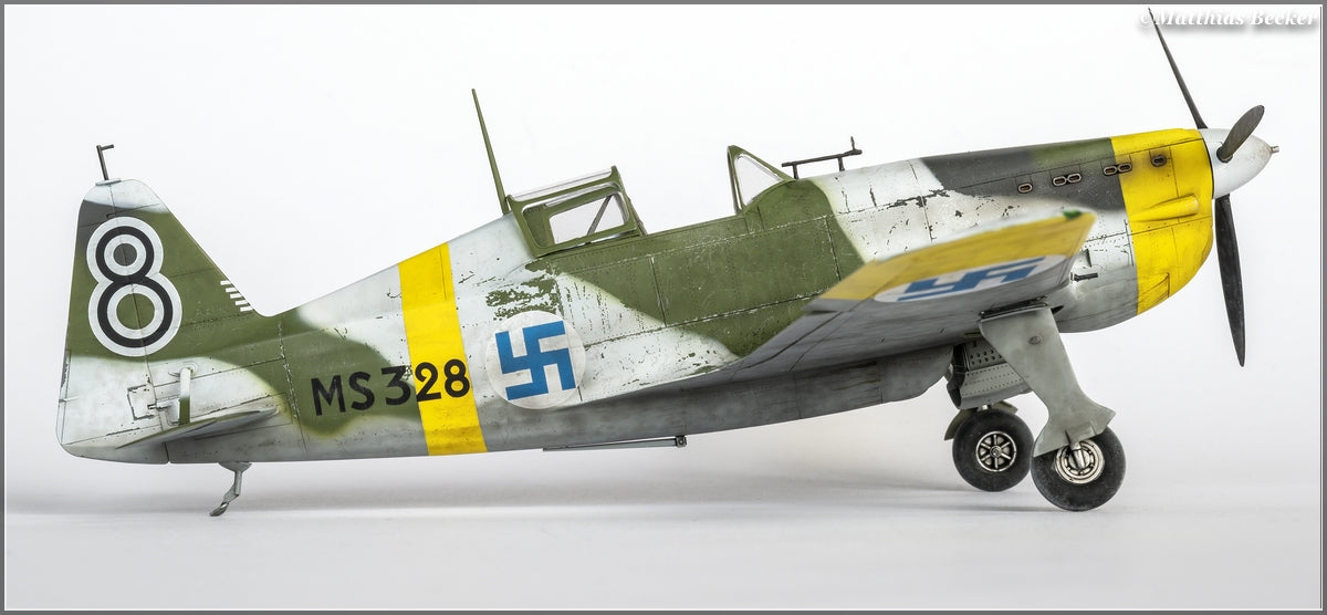 Dora Wings - 48057 - Morane-Saulnier MS.406.C1 ‘Finnish Aces’ - painted model