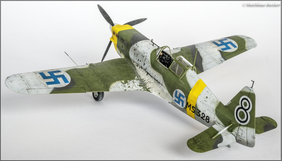 Dora Wings - 48057 - Morane-Saulnier MS.406.C1 ‘Finnish Aces’ - painted model