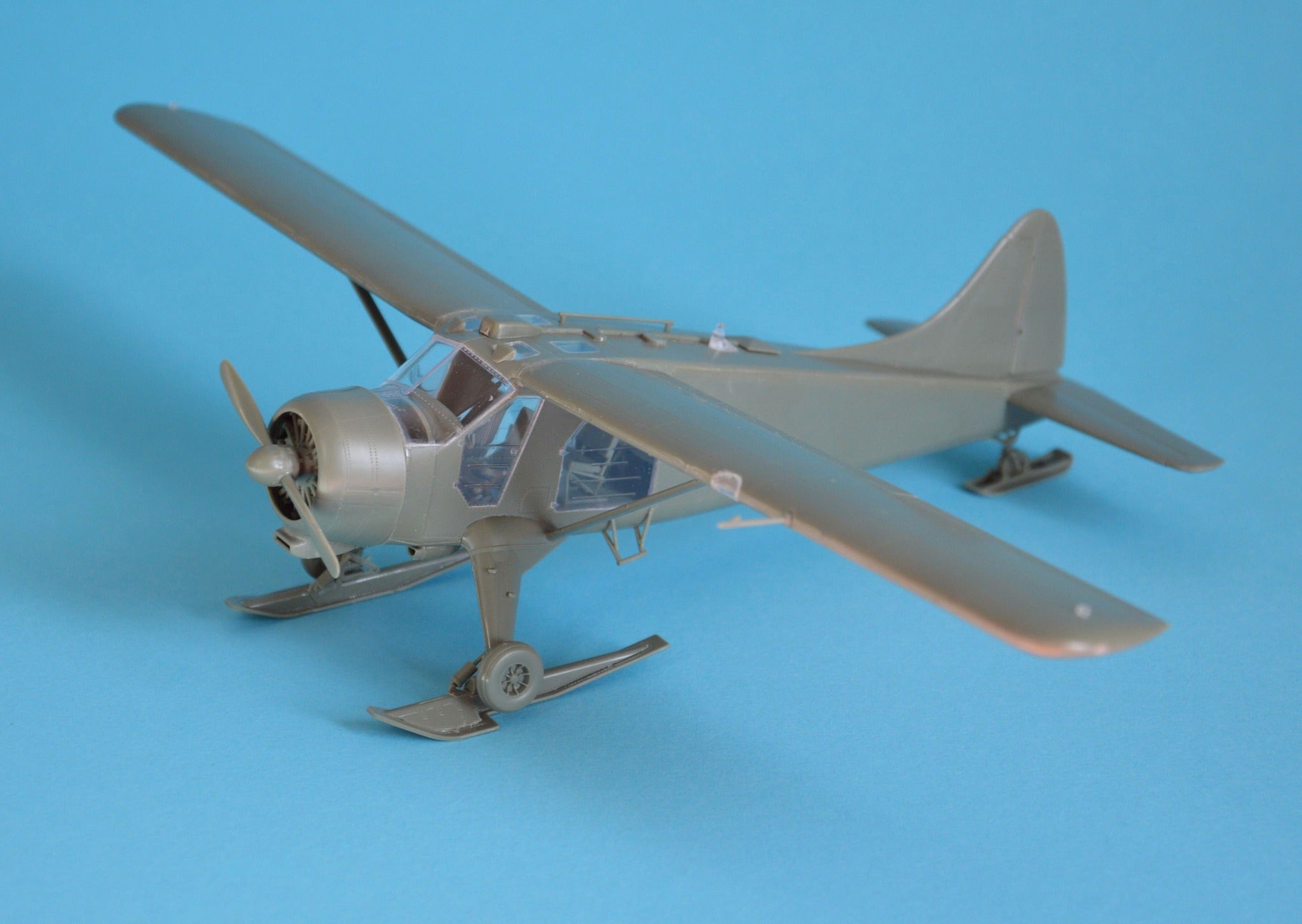 Dora Wings - 48059 - de Havilland Canada L-20A/U-6A Beaver - unpainted model