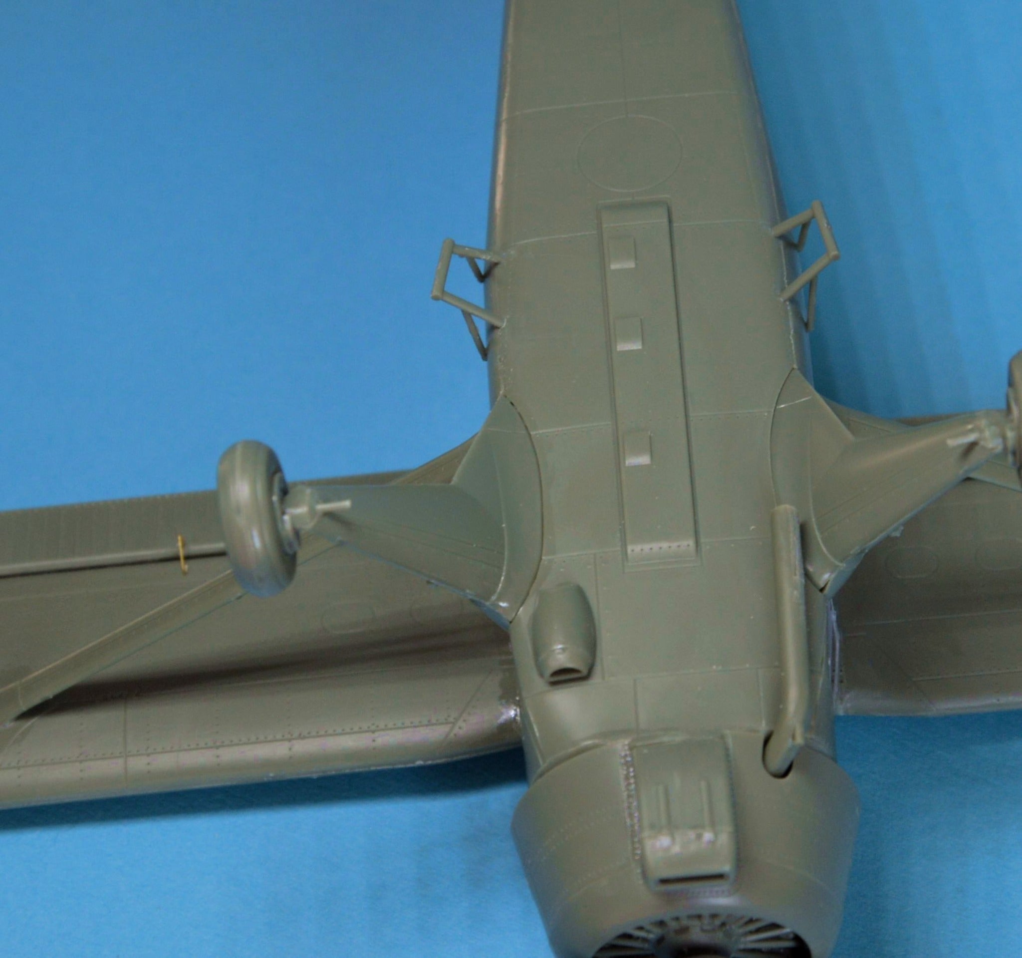 Dora Wings - 48059 - de Havilland Canada L-20A/U-6A Beaver - unpainted model