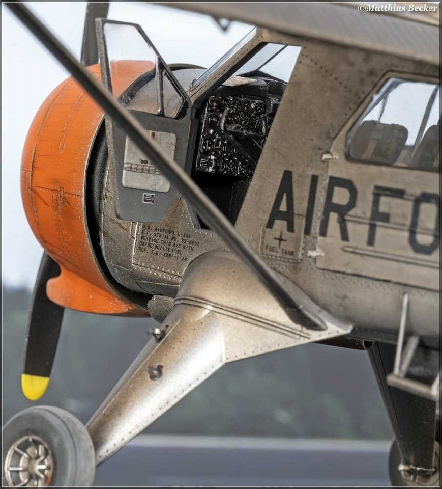 Dora Wings - 48059 - de Havilland Canada L-20A/U-6A Beaver - painted model