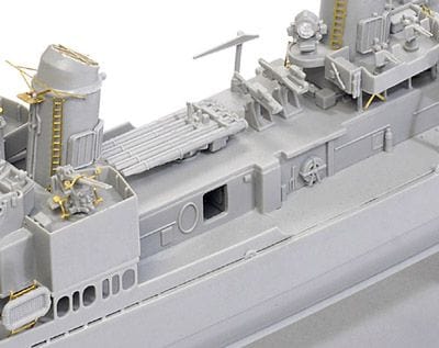 605 - - unpainted model