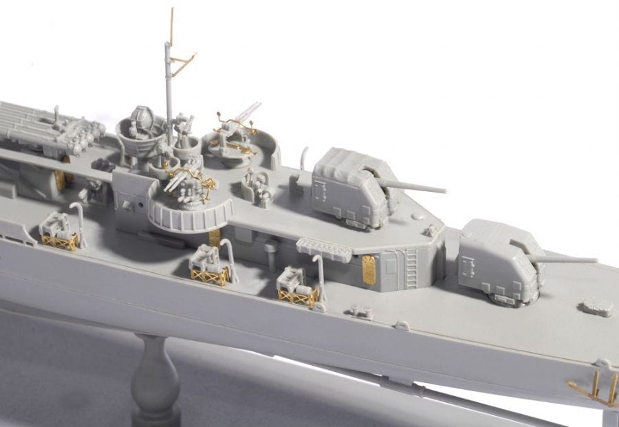 605 - - unpainted model