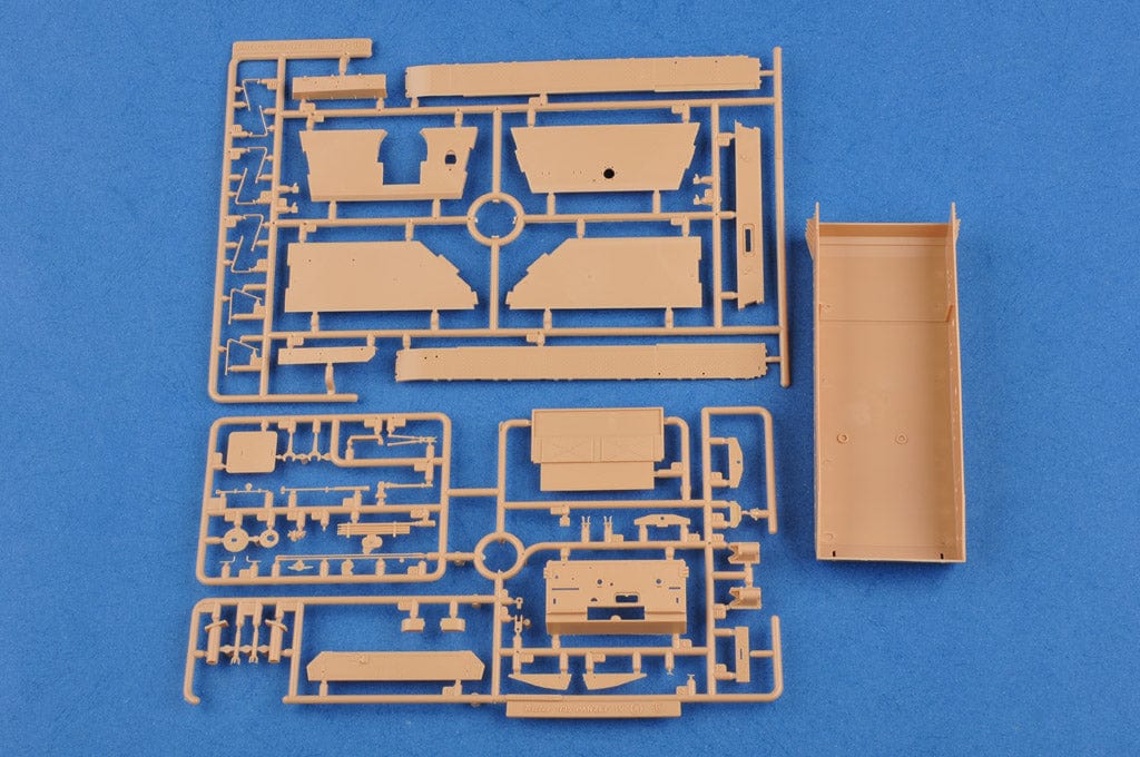 200 - - - Jagdpanzer IV / L/70 (A) - sprue