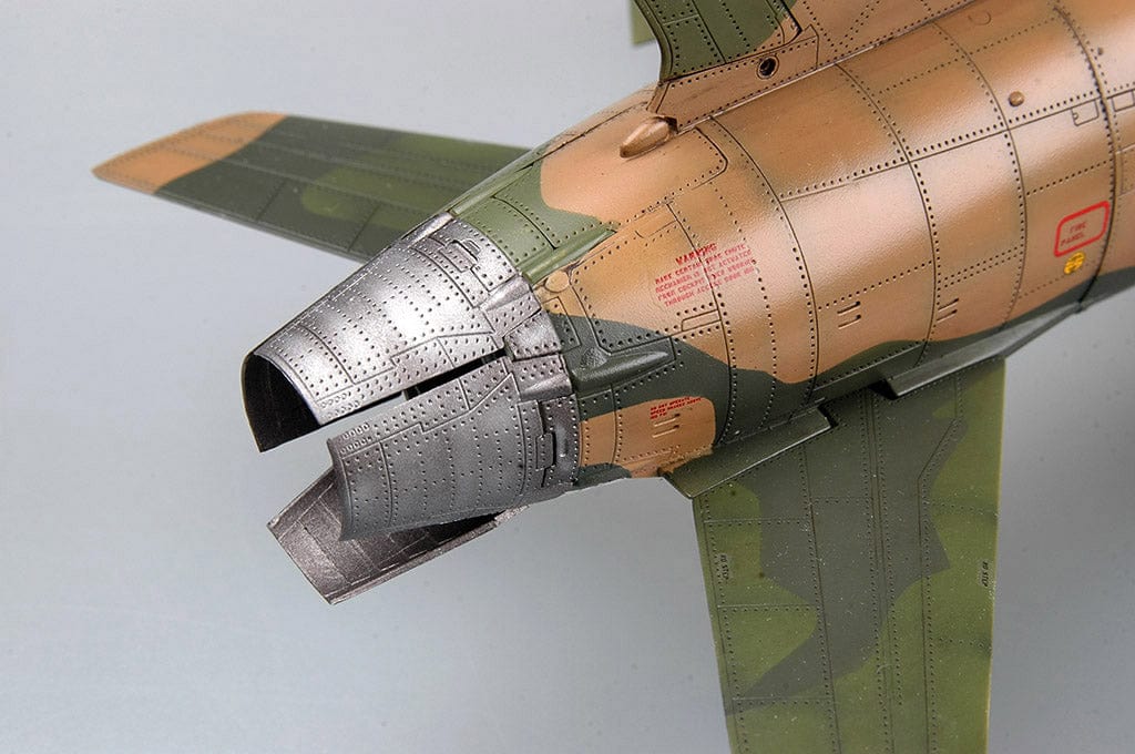 703 - HobbyBoss - 80332 - Republic F-105D Thunderchief - painted model