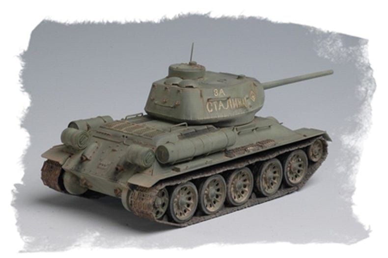 701 - HobbyBoss - 84807 - T-34-85 obr. 1944 Flattened Turret - painted model