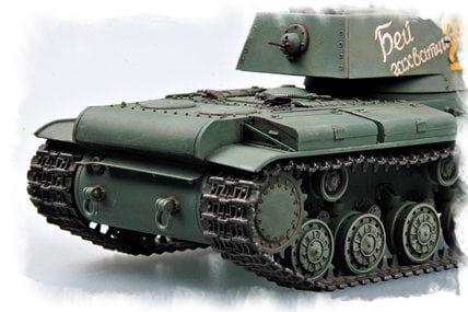 700 - HobbyBoss - 84810 - KV-1 obr. 1941 - painted model