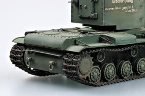 700 - HobbyBoss - 84816 - KV-2 - painted model