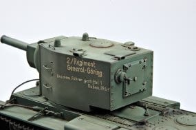 702 - HobbyBoss - 84816 - KV-2 - painted model
