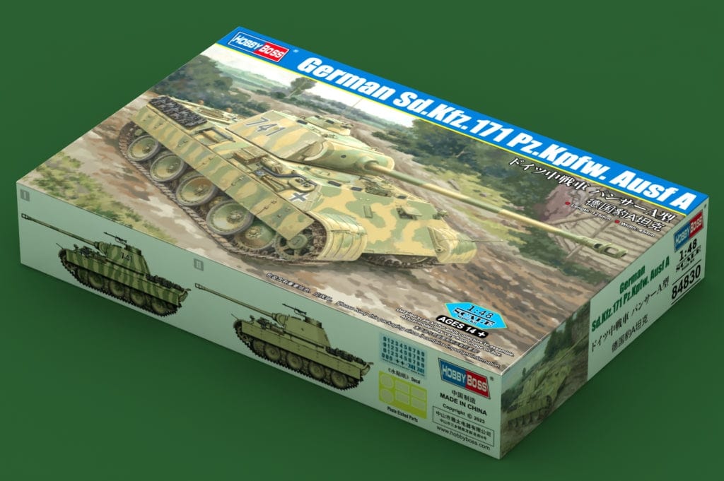 100 - HobbyBoss - 84830 - Pz.Kpfw. V Ausf. A Panther - box rear left angle