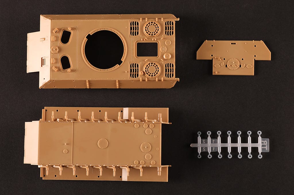 200 - HobbyBoss - 84831 - Pz.Beob.Wg. V Ausf. A Panther - sprue