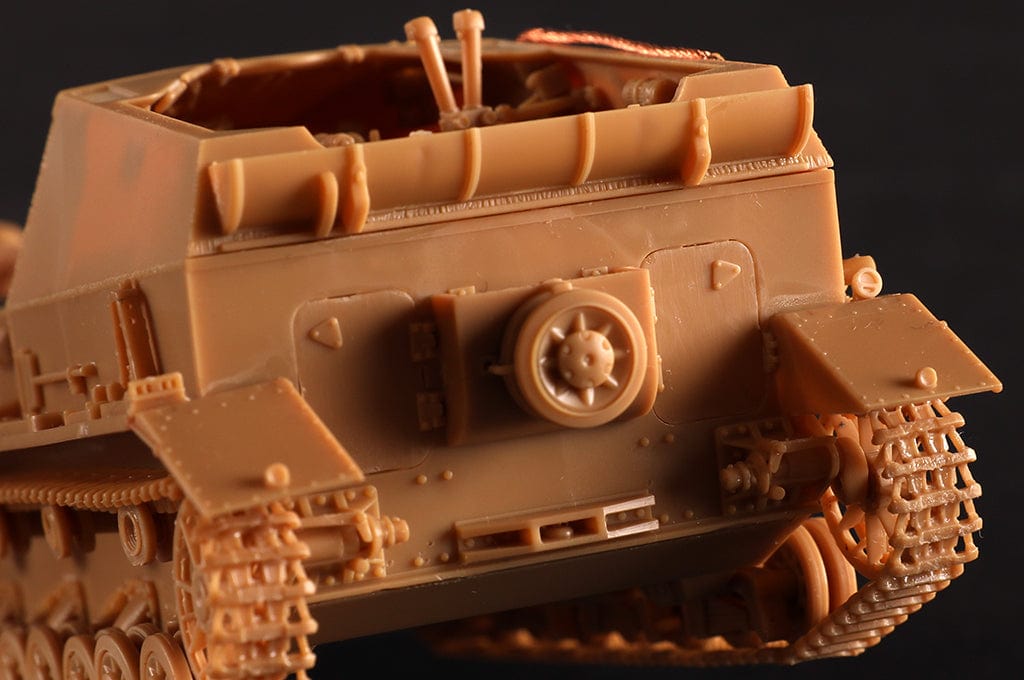 602 - HobbyBoss - 84835 - 10.5cm K gp.Sfl. Dicker Max - unpainted model