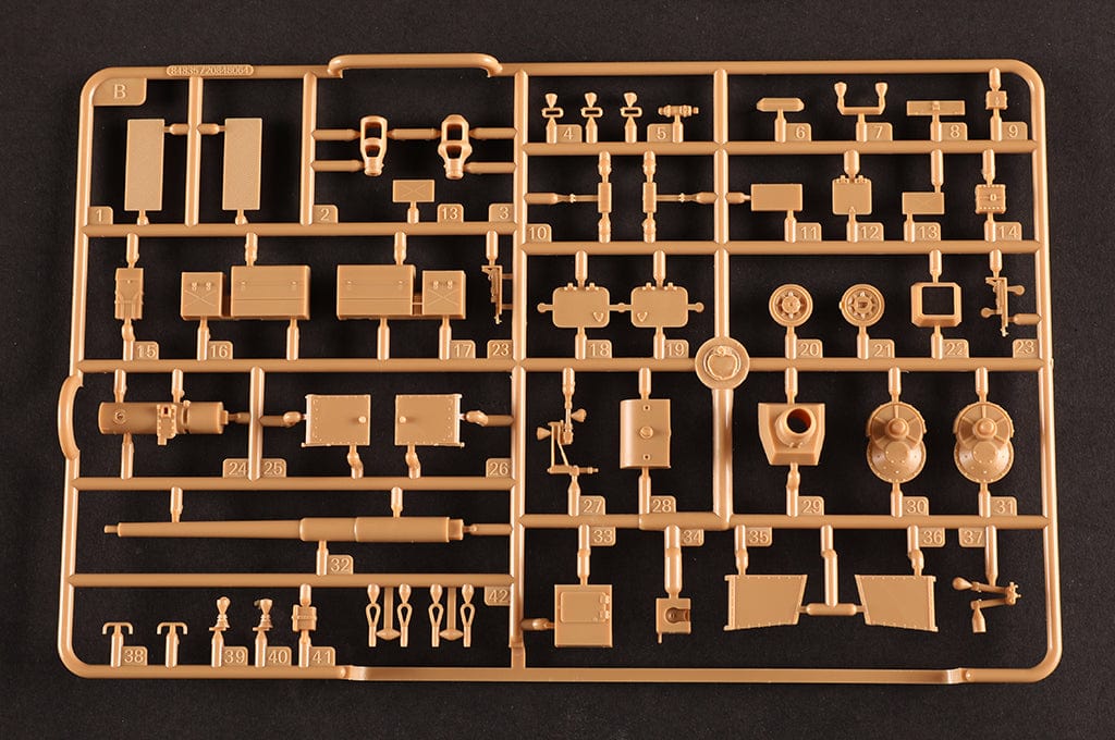 202 - HobbyBoss - 84835 - 10.5cm K gp.Sfl. Dicker Max - sprue