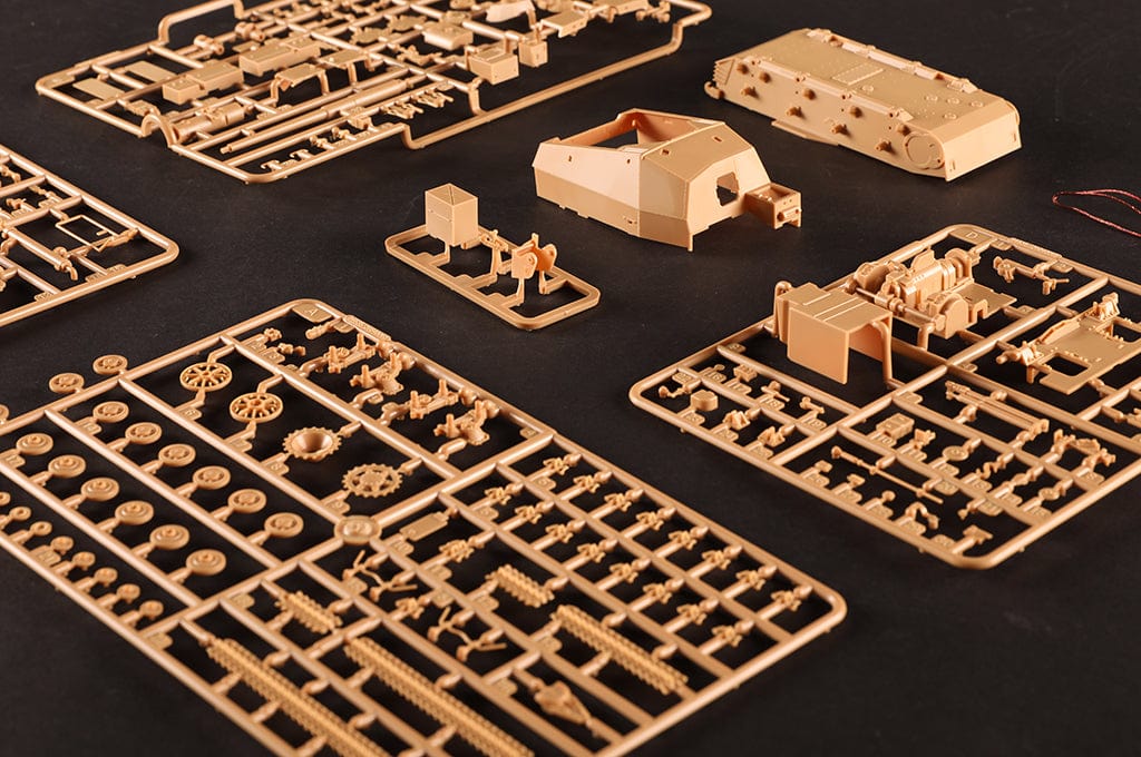 204 - HobbyBoss - 84835 - 10.5cm K gp.Sfl. Dicker Max - sprue
