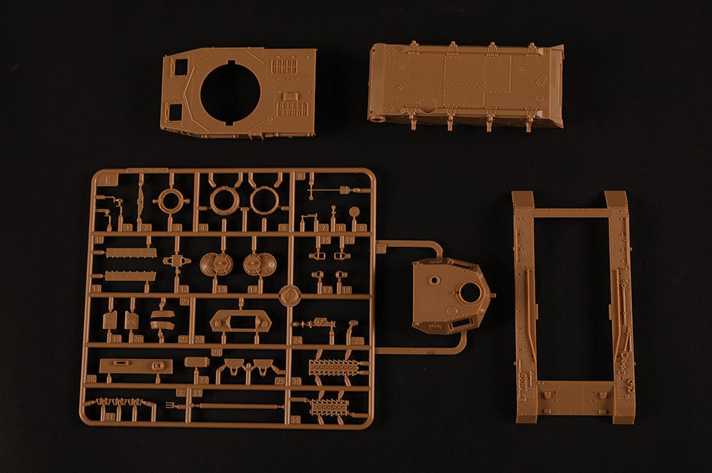 200 - HobbyBoss - 84840 - Pz.Kpfw. IV Ausf. F2 - sprue