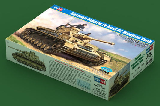 100 - HobbyBoss - 84840 - Pz.Kpfw. IV Ausf. F2 - box front right angle