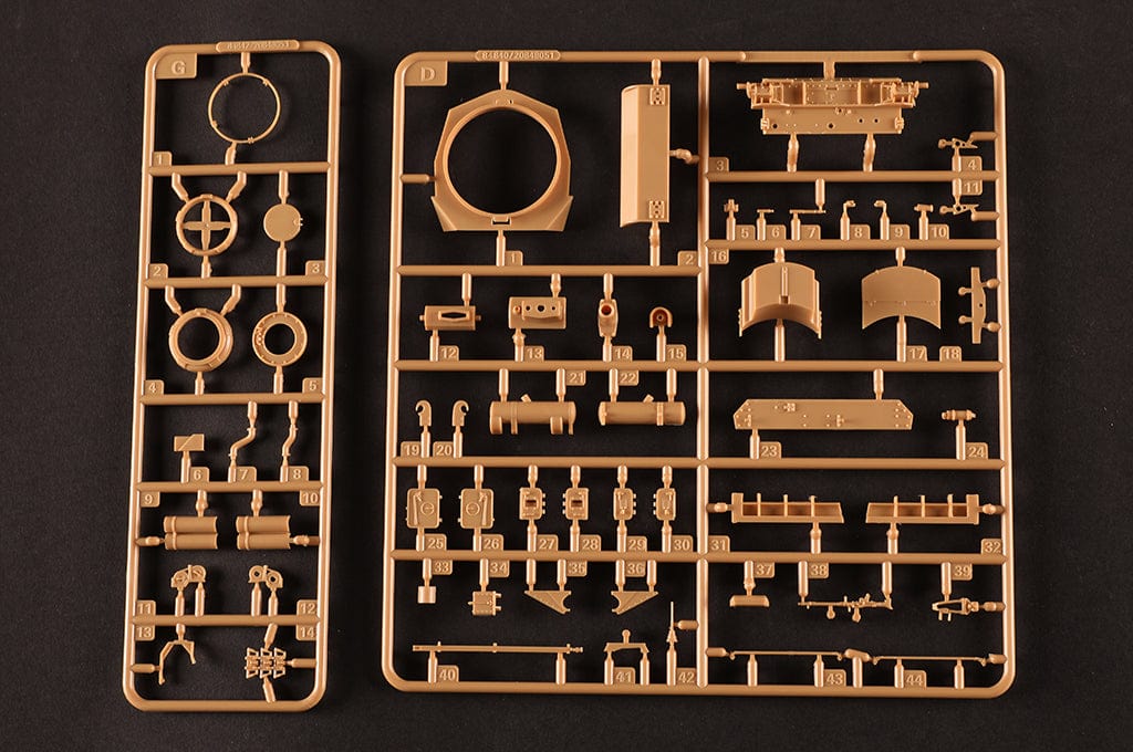 606 - HobbyBoss - 84841 - Pz.Kpfw. IV Ausf. H - unpainted model