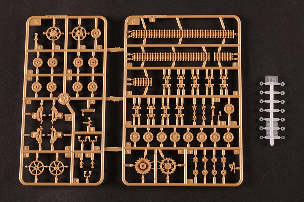 607 - HobbyBoss - 84841 - Pz.Kpfw. IV Ausf. H - unpainted model