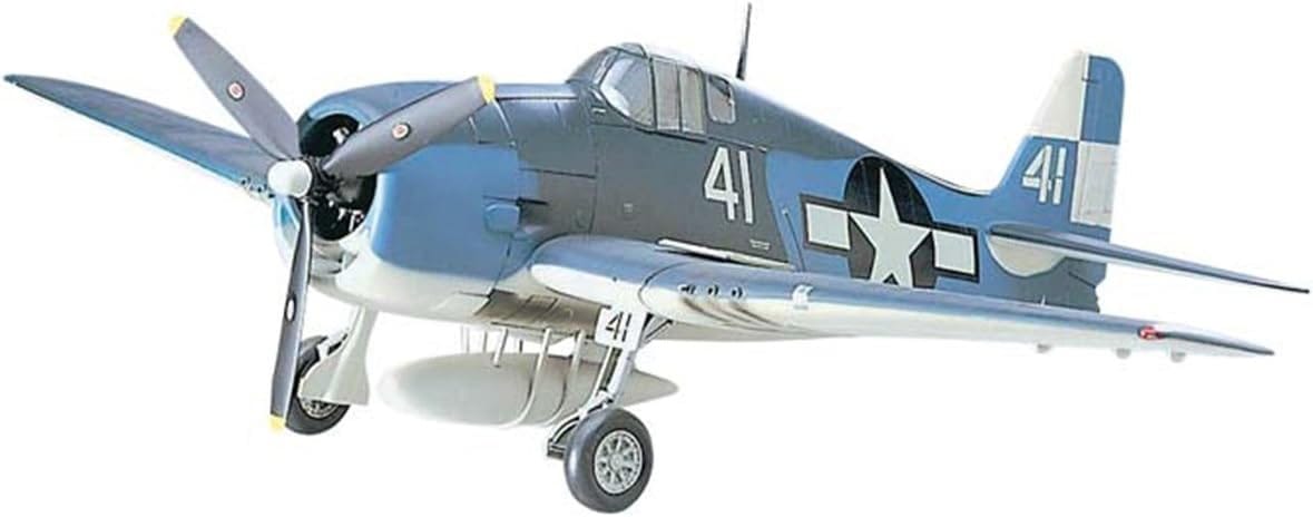 700 - Hasegawa - ST07 - Grumman F6F-3/5 Hellcat Mk I - painted model