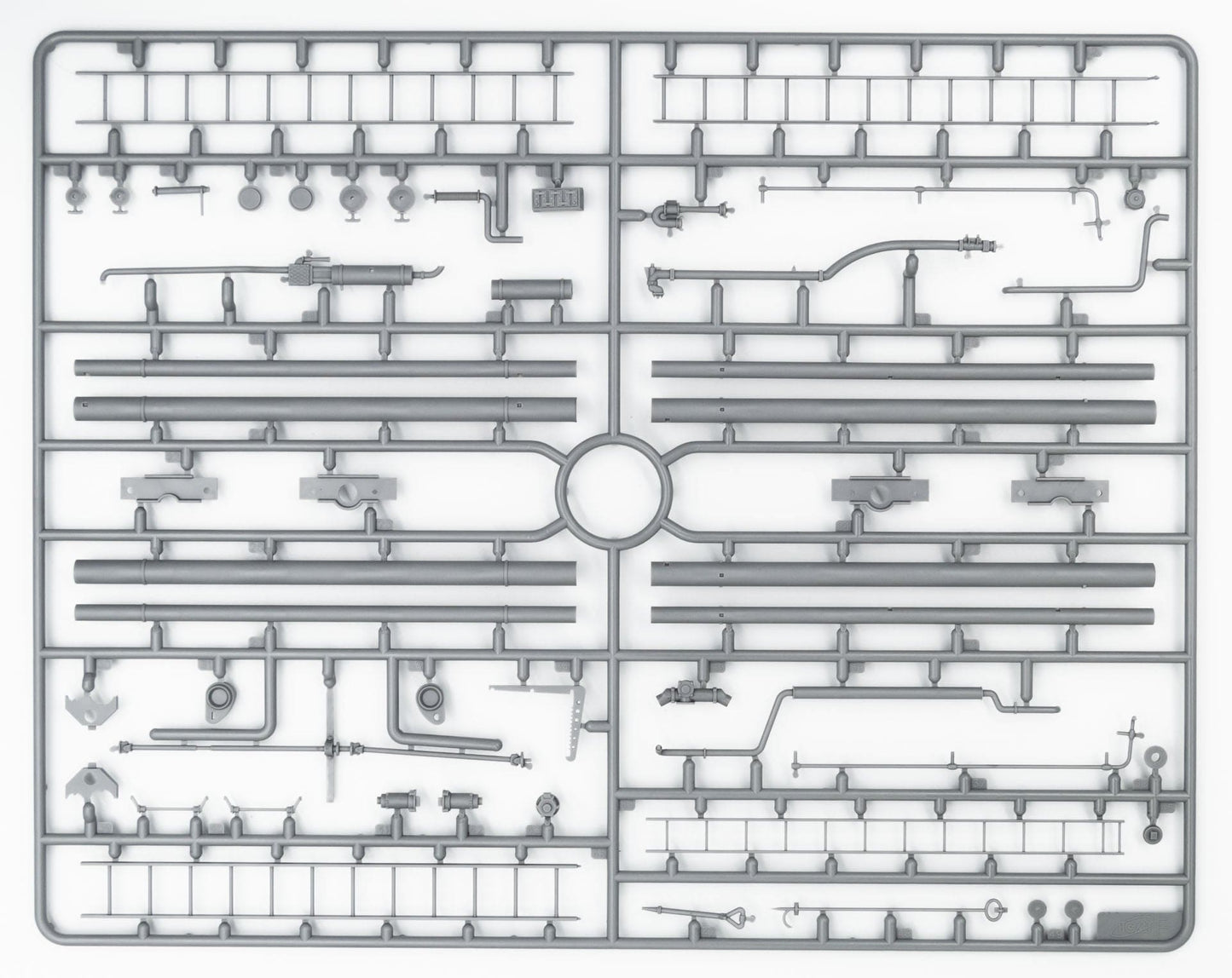 211 - ICM - DS3527 - Fire Trucks of Ukraine - sprue