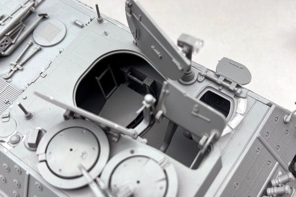 602 - Das Werk - 35035 - Raketenjagdpanzer Jaguar 2 - unpainted model