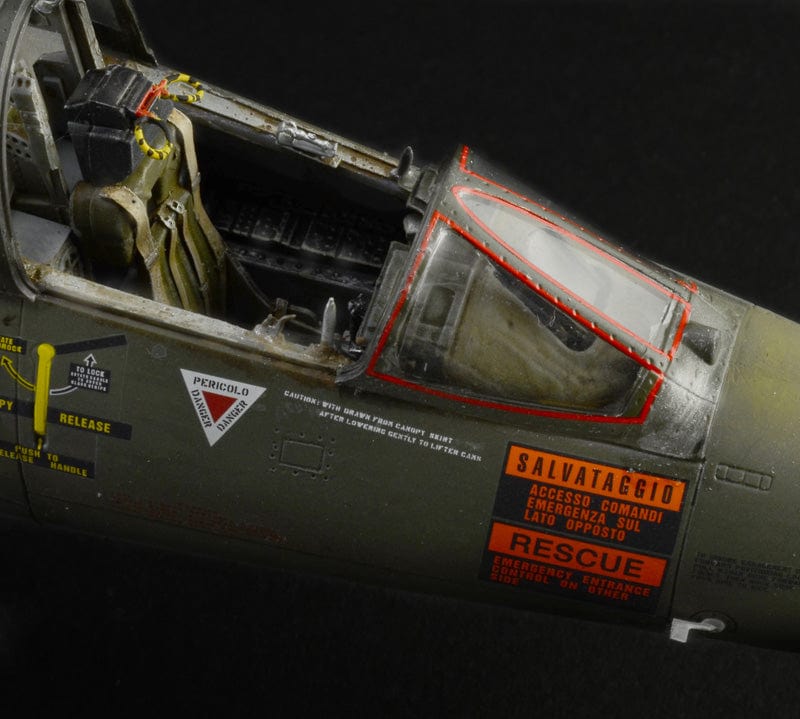 701 - Italeri - 2509 - Lockheed TF-104G Starfighter - painted model