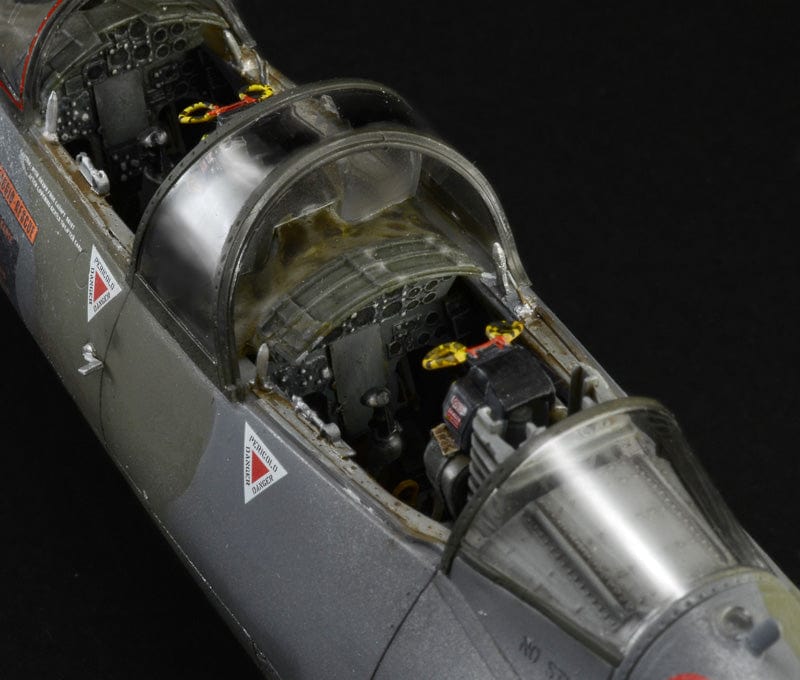 702 - Italeri - 2509 - Lockheed TF-104G Starfighter - painted model