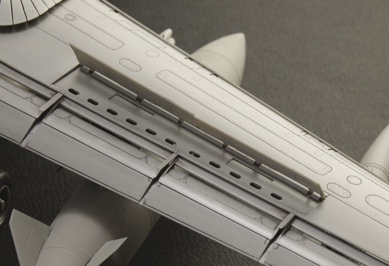 606 - Italeri - 2513 - Panavia Tornado GR4 - unpainted model