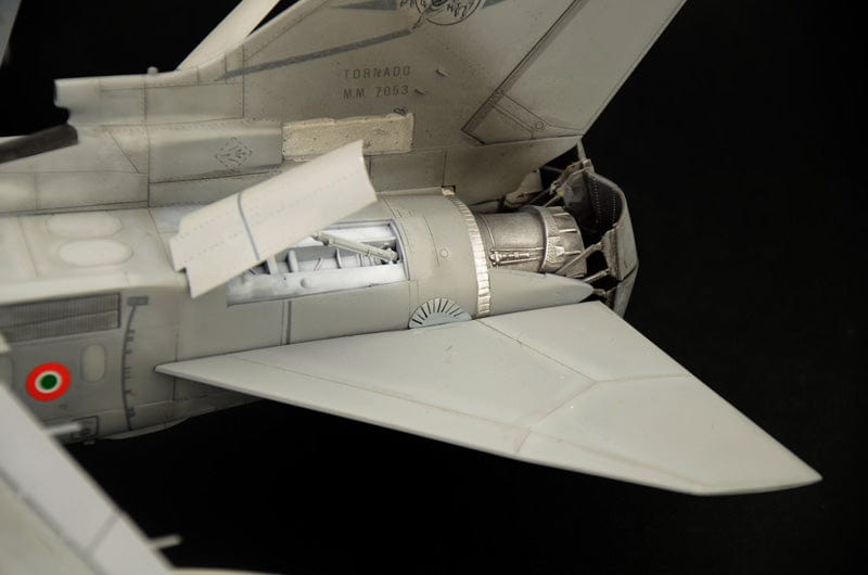 701 - Italeri - 2517 - Panavia Tornado ECR - painted model